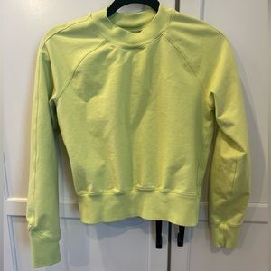 lululemon Crew Neck in Neon Green Size 4